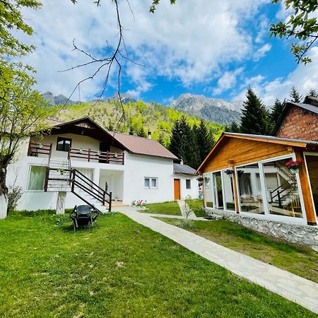 Bujtina Arlindi Bed and Breakfast Valbone Buitenkant foto