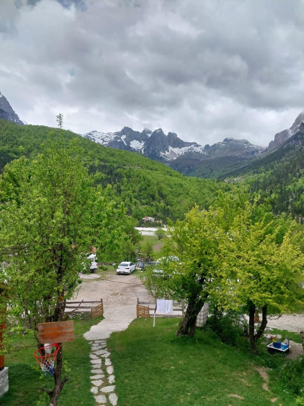 Bujtina Arlindi Bed and Breakfast Valbone Buitenkant foto
