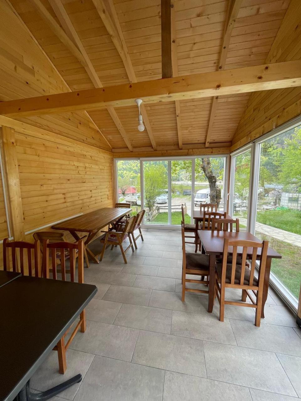 Bujtina Arlindi Bed and Breakfast Valbone Buitenkant foto