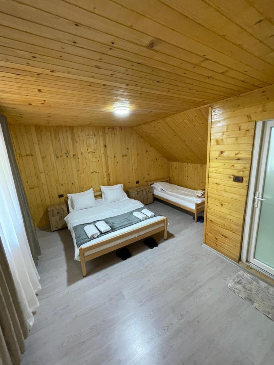 Bujtina Arlindi Bed and Breakfast Valbone Buitenkant foto